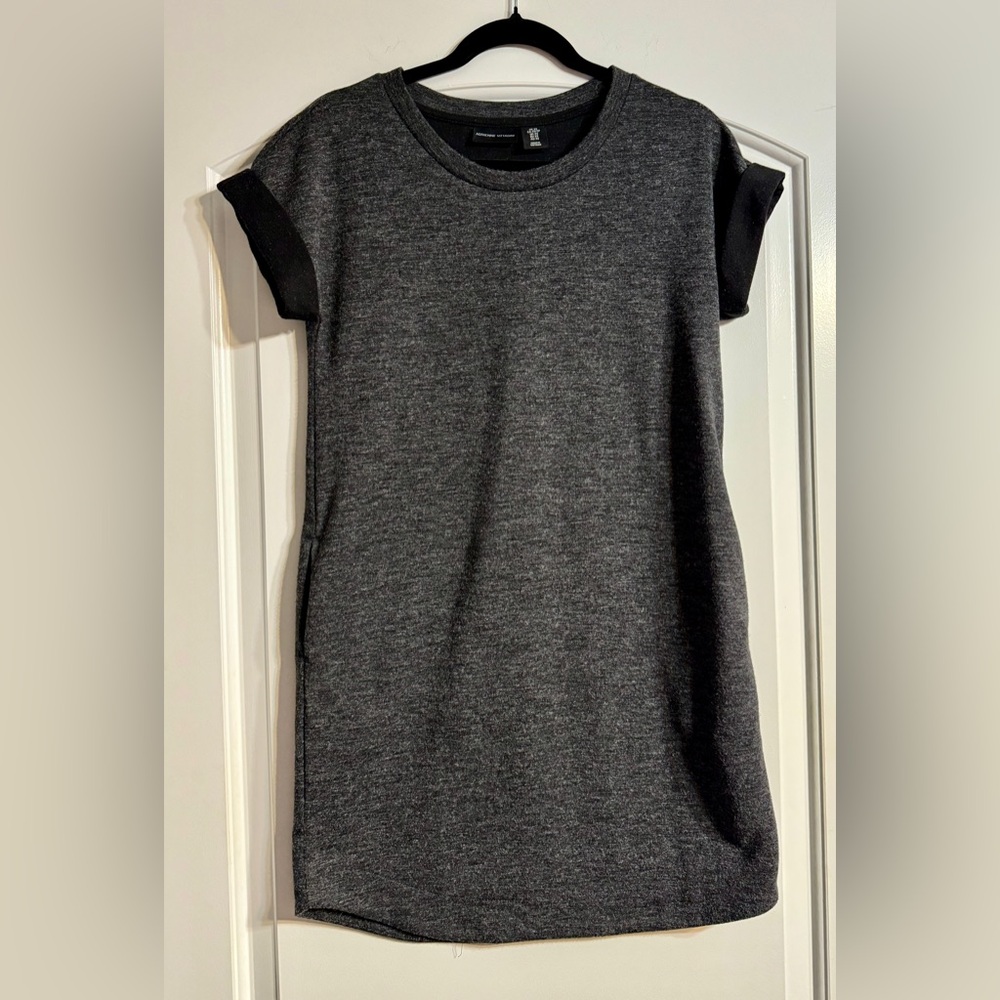 Adrienne Vittadini‎ Women's Casual Gray Dress